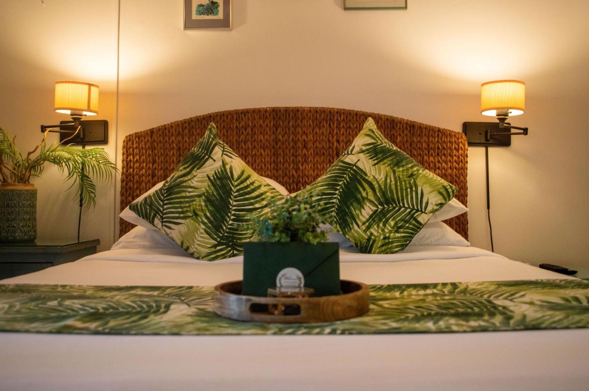 Andrews Inn & Garden Cottages คีย์เวสต์ ภายนอก รูปภาพ